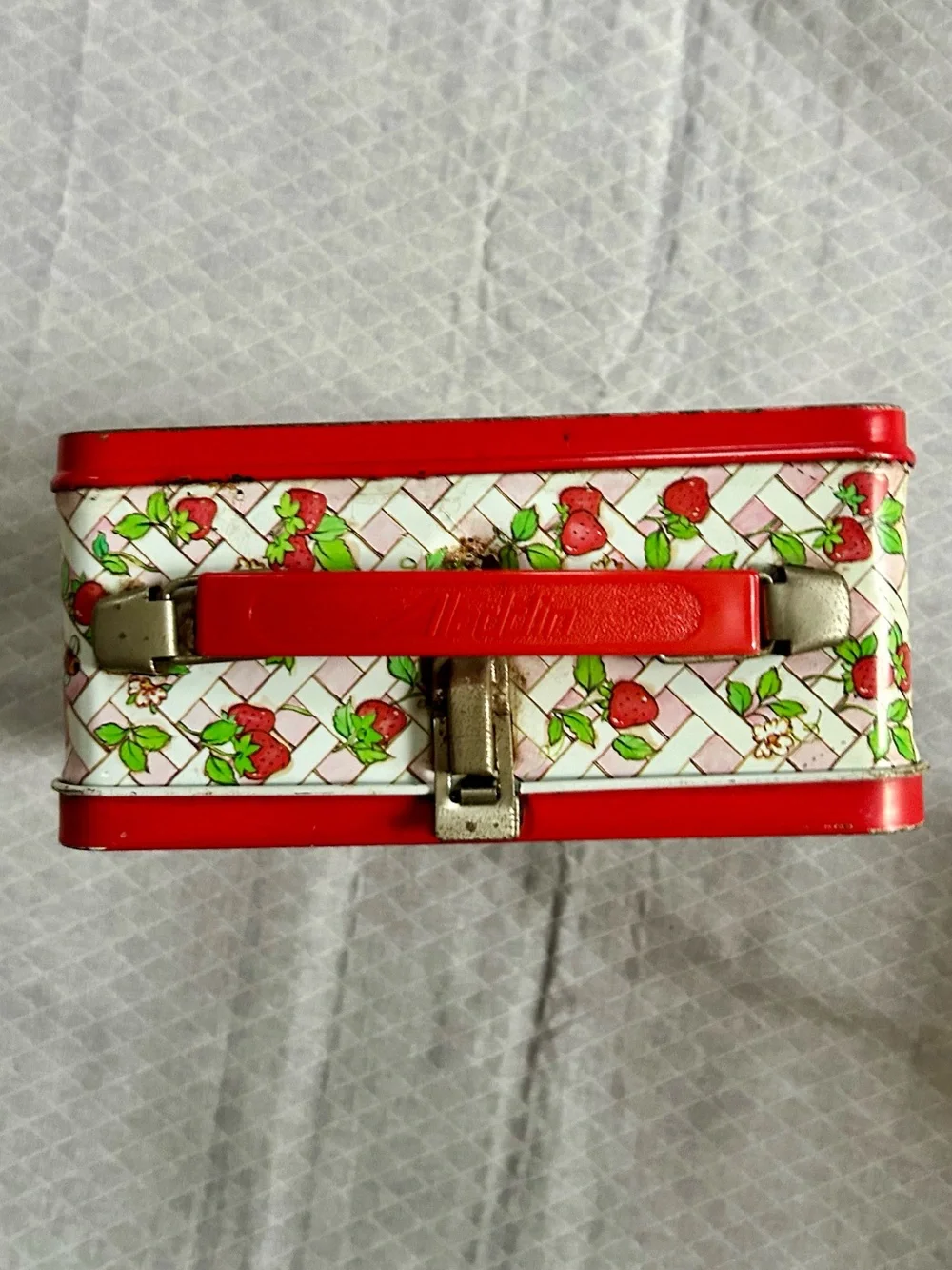 Vintage 1981 Original Strawberry Shortcake Aladdin Metal Lunchbox & Thermos Set